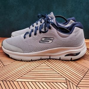 Men's Skechers 232040 Arch Fit Walking Shoes Size  12 Grey